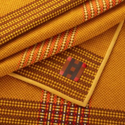 ホームテキスタイル：プレード、クッション、カシミヤ | Hermès